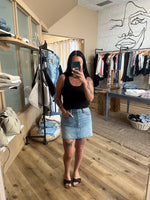 Load image into Gallery viewer, LEVI&#39;S ICON SKIRT WOVEN MINUTES
